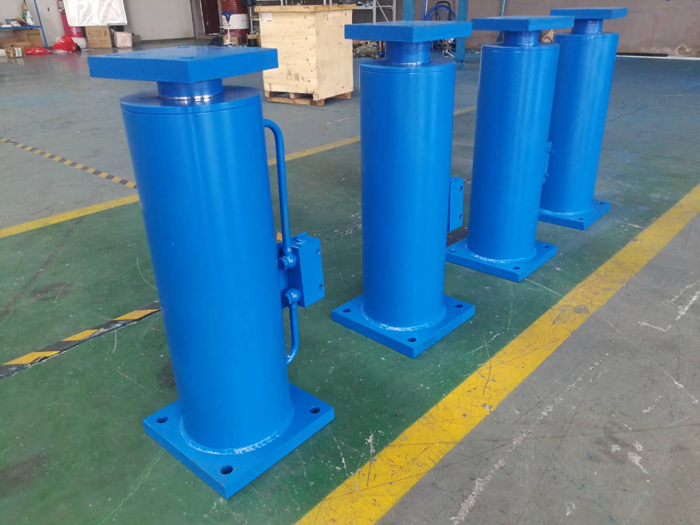 如何延長(zhǎng)大噸位油缸的壽命(圖1) 油缸1.jpg